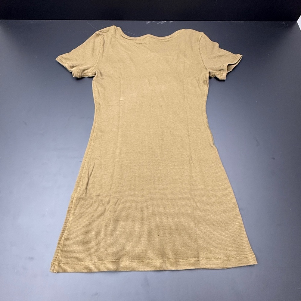 Miu Miu Tan Short Sleeve Knit Top with Logo Tag - Picture 7 of 7